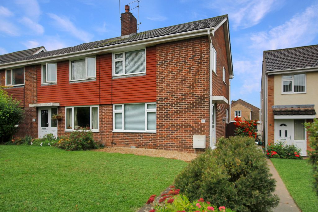 Queens Walk, Thornbury, Bristol